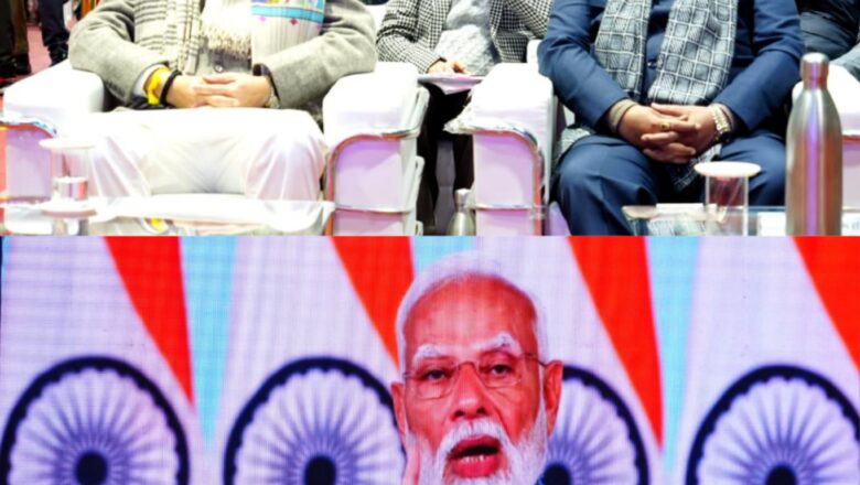 मुख्यमंत्री धामी ने कहा कि प्रधानमंत्री की प्रेरणा से प्रारंभ हुआ सांसद खेल महोत्सव आज केवल एक आयोजन नहीं, बल्कि गाँव-गाँव से खेल प्रतिभाओं को पहचान देने का सशक्त माध्यम बन चुका है