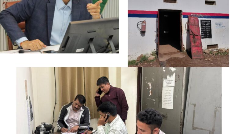 डीएम सविन बंसल के निर्देशों के अनुपालन में एडीएम वित्त एवं राजस्व के के मिश्रा कंट्रोल रूम से गैस वितरण और आपूर्ति की लगातार निगरानी कर रहे हैं