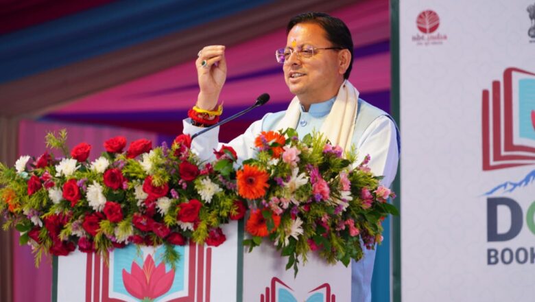 धामी बोले– मोदी के नेतृत्व में सांस्कृतिक विरासत को मिल रही नई पहचान