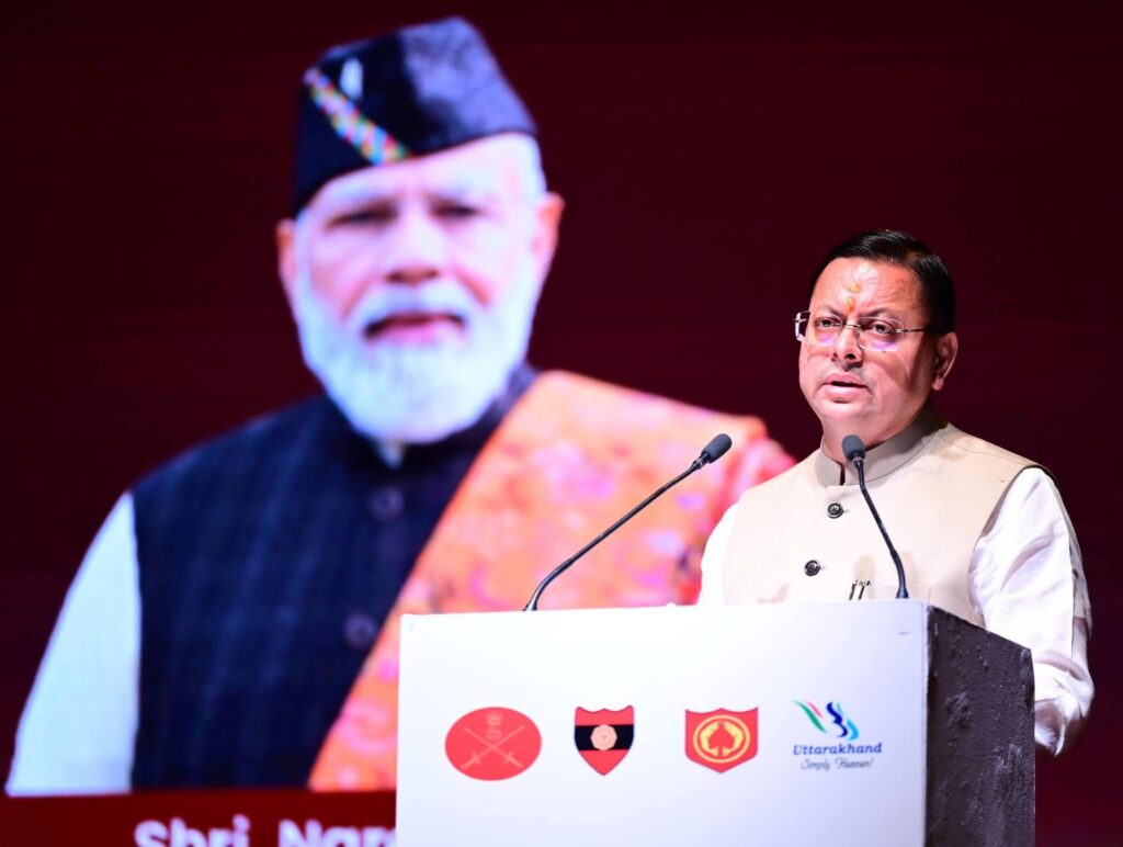 मुख्यमंत्री धामी ने कहा प्रधानमंत्री ने माणा जैसे दूरस्थ और सामरिक दृष्टि से महत्वपूर्ण क्षेत्र का दौरा कर सीमान्त क्षेत्रों के महत्व को राष्ट्रीय स्तर पर नई पहचान दिलाने का भी कार्य किया है।