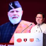 मुख्यमंत्री धामी ने कहा प्रधानमंत्री ने माणा जैसे दूरस्थ और सामरिक दृष्टि से महत्वपूर्ण क्षेत्र का दौरा कर सीमान्त क्षेत्रों के महत्व को राष्ट्रीय स्तर पर नई पहचान दिलाने का भी कार्य किया है।