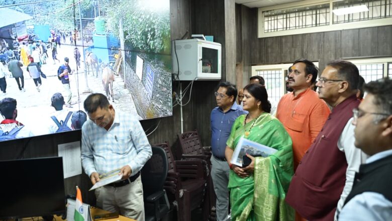 प्रदेश के कृषि एवं जनपद रुद्रप्रयाग प्रभारी मंत्री गणेश जोशी और विधायक आशा नौटियाल ने श्रद्धालुओं की सुविधाओं को सर्वोच्च प्राथमिकता बताया