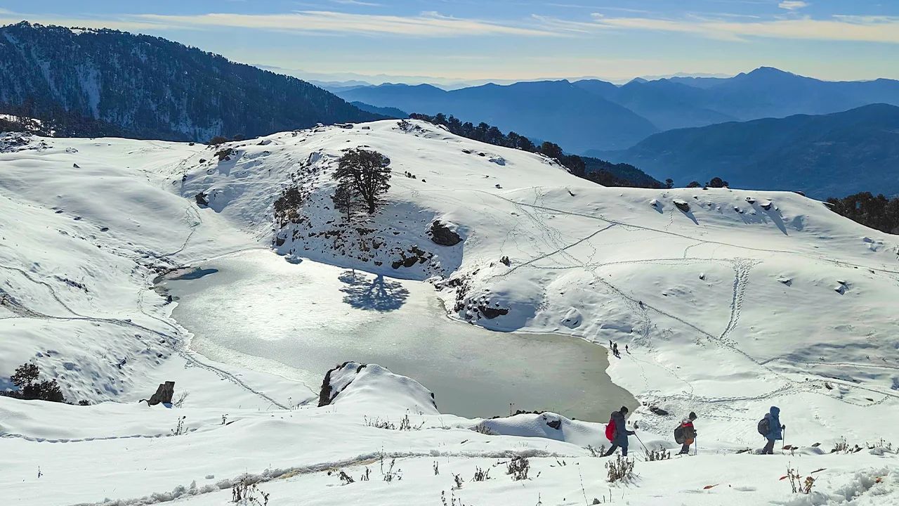 Brahmatal Trek by GoAdven India